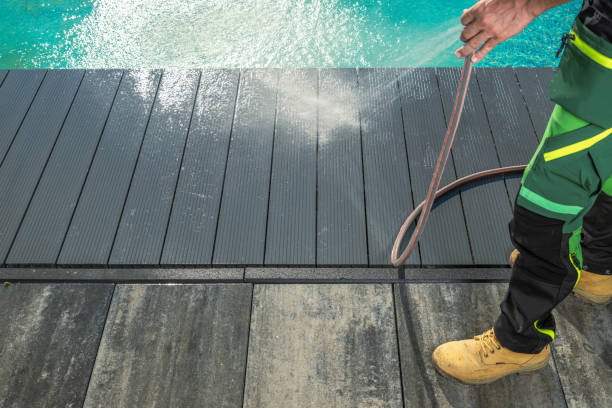 Best Residential Pressure Washing Services  in Albertson, NY