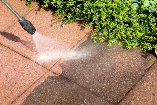 Best Deck Pressure Washing  in Albertson, NY